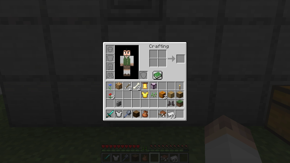 Minecraft vanilla inventory with items.
